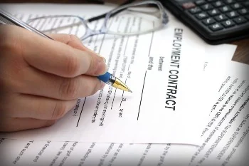 Don’t Leave Yourself Open to Litigation With a Poorly Written Employment Contract